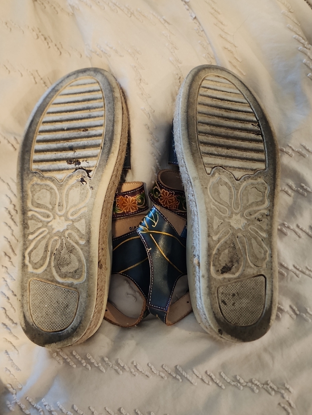 Artisan Floral Embroidered Platform Sandals - Navy & Multicolor - Picture 7 of 11
